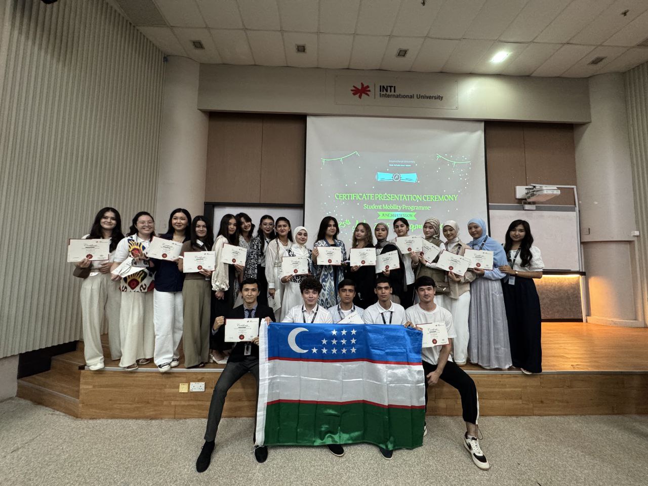 Yalangoch etuk ayollarni oz ichiga olgan sayt